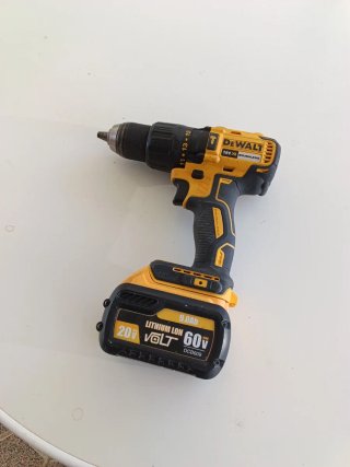 TALADRO DEWALT PERCUTOR BATERÍA DCD778