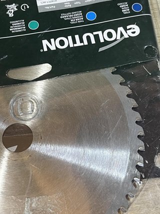Hoja de sierra de 210 mm Evolution M210TCT-50CS