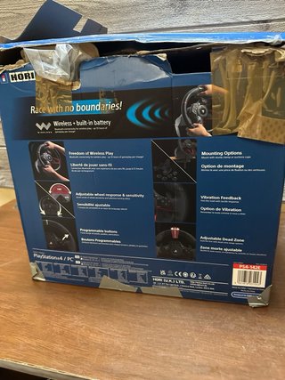 Volante HORI RWA Wireless PS4