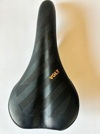 Sillín Bicicleta VOLT MTB Negro Railes de carbono