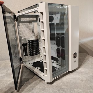 CorsairCrystal 680X RGB +Lighting +Comander +8FANS