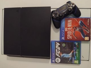PS4 (PlayStation 4) Negra + Mando + 2 Juegos