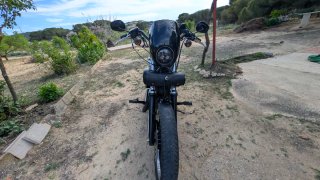 Harley Davidson 883 Sportster Negra