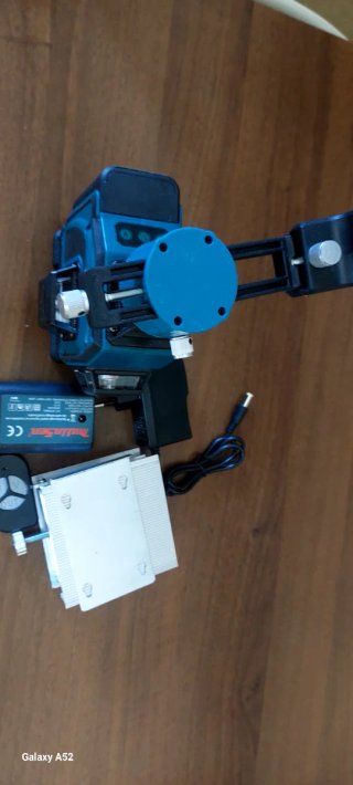 Livella Laser 4D MulinSen MLS5069completo 3 piedi