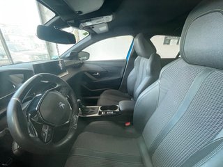 Peugeot 208 2022