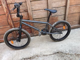 Bicicleta BMX gris