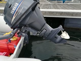 Lancha Neumática Yamaha YAM 380 S + Motor 13.5 CV
