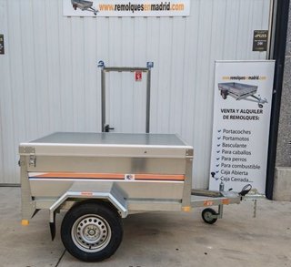 Nuevo: Remolque 750 kg con tapa