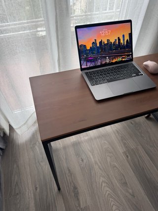 Escritorio Ikea Marrón y Negro