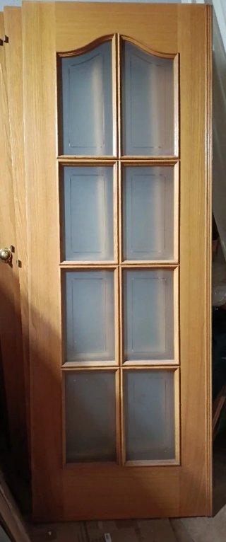 Doble Puerta de madera con 8 paneles de cristal