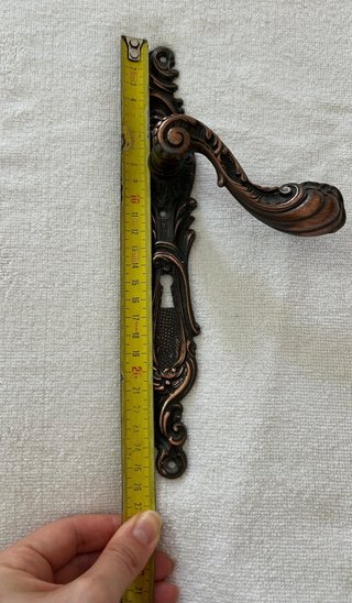 Maniglia vintage ottone decorata