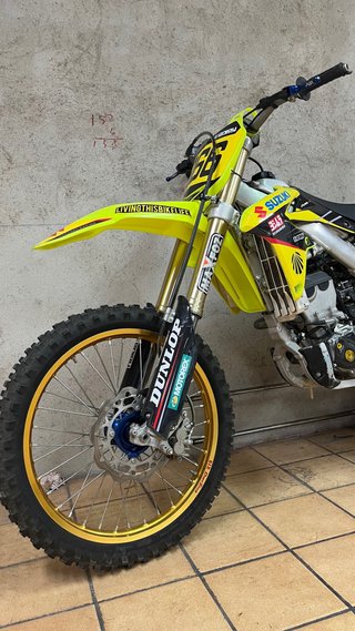 Suzuki RM-Z 250 Motocross