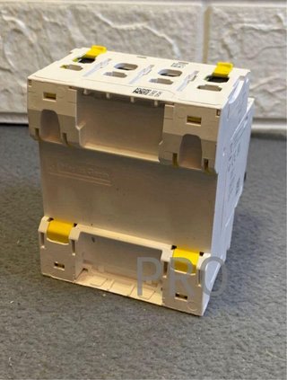 Disyuntor de Corriente Residual Schneider
