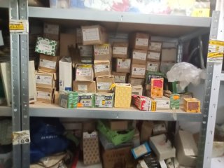Cajas de tornillos surtidos