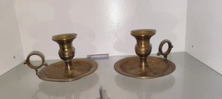 Candelabros de latón dorados