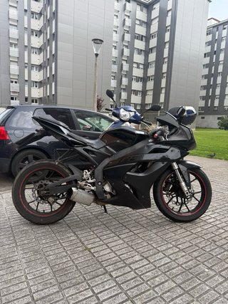 Motorhispania RX 125R Negra y Roja 125cc