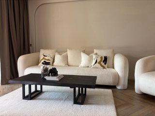Annook White Bouclé Sofa