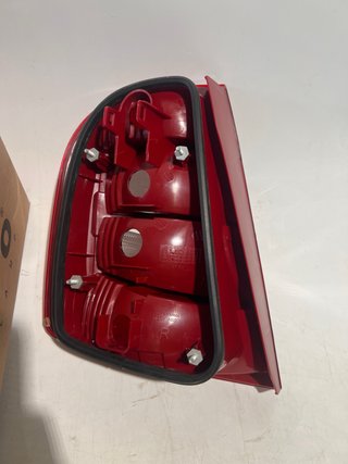 Piloto trasero Skoda Fabia 2005 5 puertas