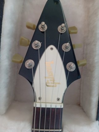 Guitarra Eléctrica Gibson V