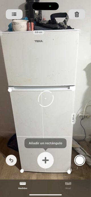 Lote Hogar: 2 Camas, 2 Neveras, TV y Ventilador⁠