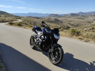 Kawasaki Z750 Negra Naked