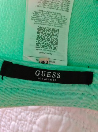 Gorra Guess Los Angeles Verde  Menta Pedrería