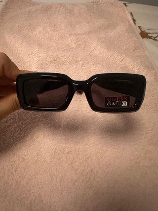 Gafas de sol Guess negras