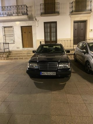 Mercedes-Benz Clase E 1992