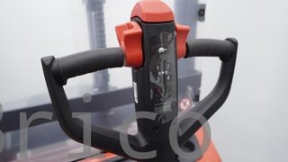 Apilador Eléctrico 1200 Kg - 1600 mm - 16020