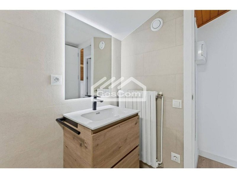 2-bedroom flat for sale in Encamp · 9 of 60