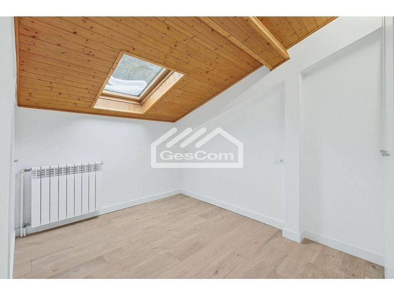 2-bedroom flat for sale in Encamp · 12 of 60