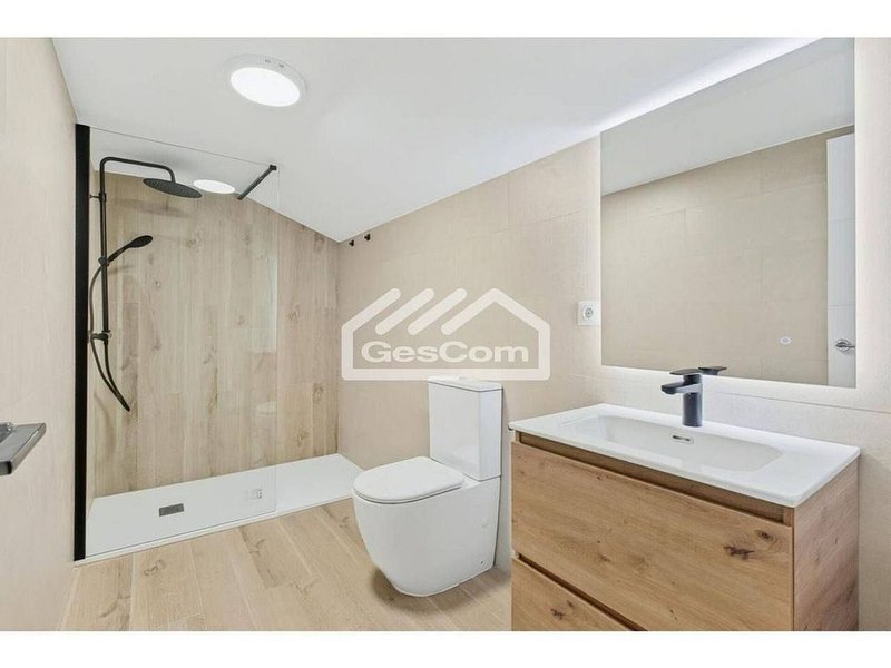 2-bedroom flat for sale in Encamp · 25 of 60