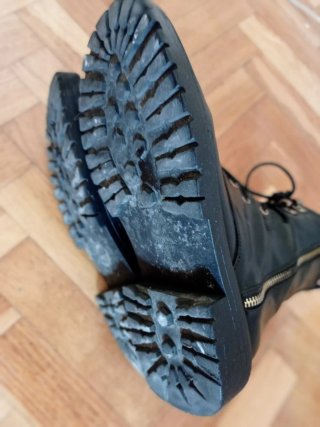 Botas Stradivarius negras