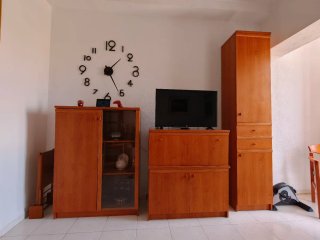 Mueble modular para sala, laminado sapelly