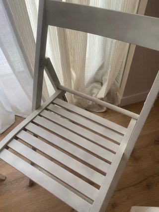 Sillas de madera plegables blancas
