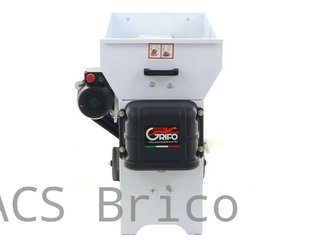 Despalilladora Chapa de Uva con Bomba - 2 HP - 2000 kg/h - 87x50 cm - Grifo