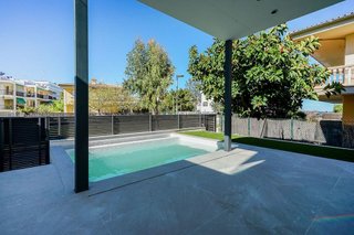 Casa pareada en alquiler en Ciutat d'Alcúdia en Alcúdia