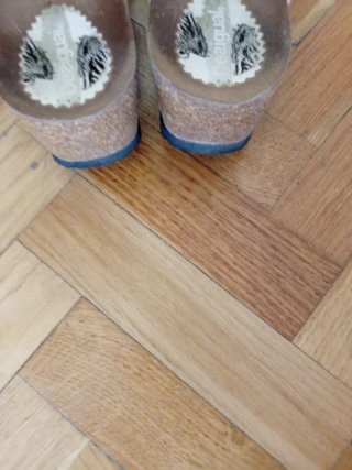 Sandalias Desigual doradas y multicolor