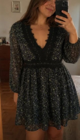 Vestido Zara floral manga larga