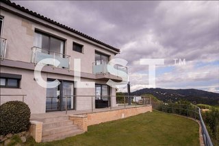 Chalet en alquiler en Mas Coll - Can Comulada en Alella