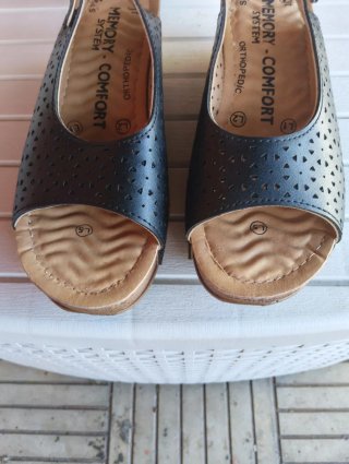 Sandali donna neri e beige