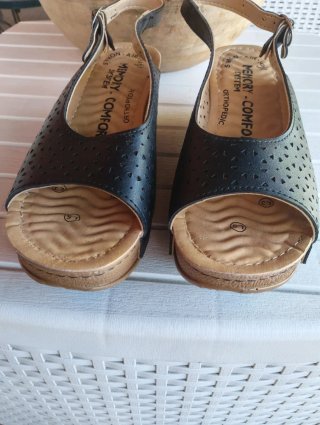 Sandali donna neri e beige
