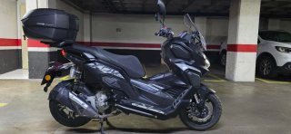 Keeway Vieste 300 XDV Maxi-Scooter Negra/Gris