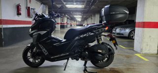 Keeway Vieste 300 XDV Maxi-Scooter Negra/Gris