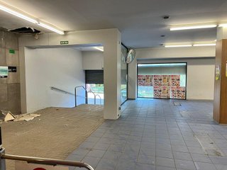 Local comercial en alquiler en Alcover