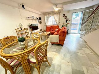 Casa adosada en alquiler en Costabella en Marbella