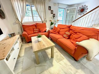 Casa adosada en alquiler en Costabella en Marbella