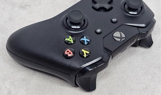 Mando Xbox One X Wireless Negro