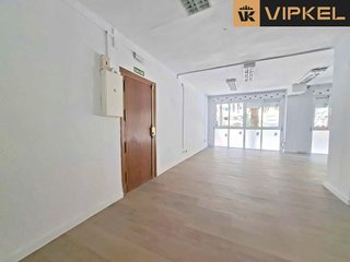 Local comercial en alquiler en Ensanche Centro - Puerto en Málaga