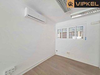 Local comercial en alquiler en Ensanche Centro - Puerto en Málaga